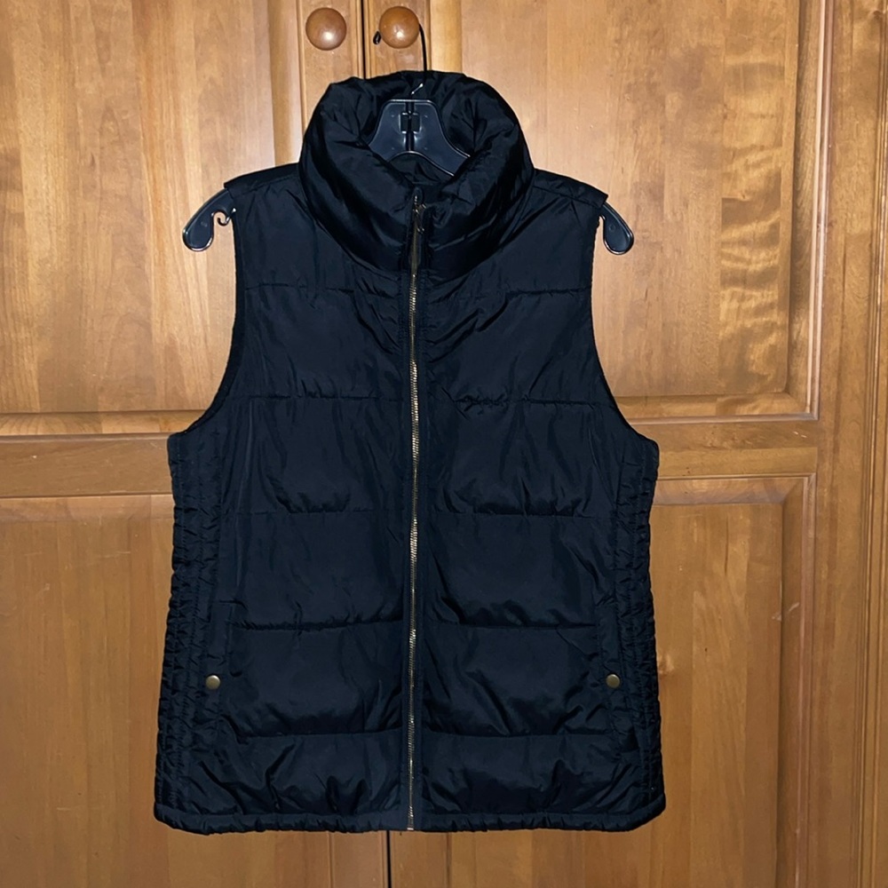 Black Fleece-Lined Vest